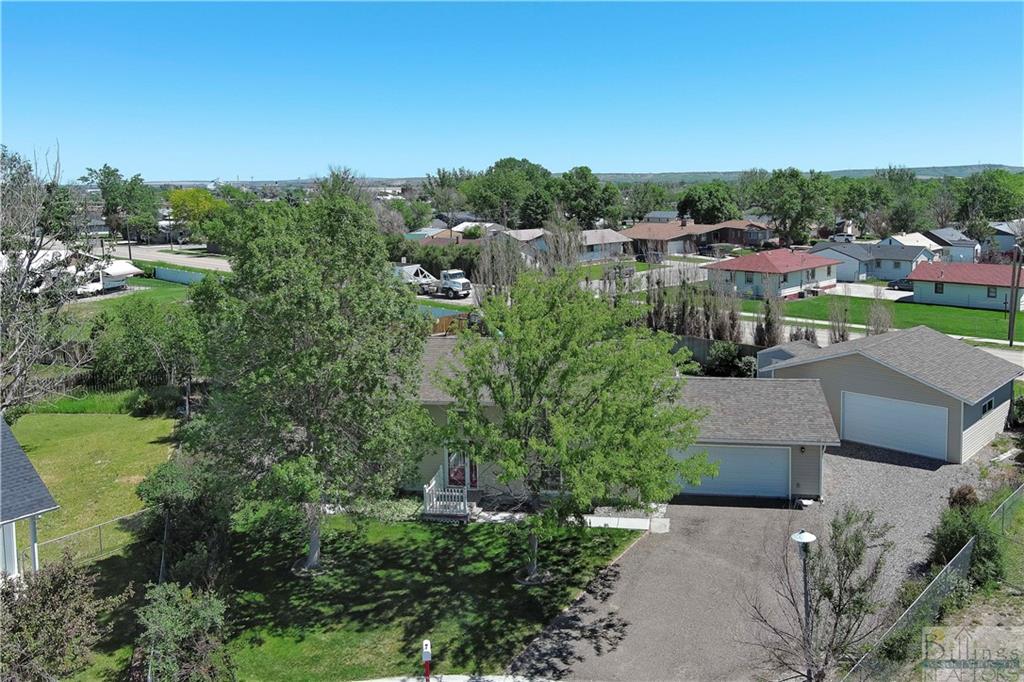 903 Agate Court Property Photo 4