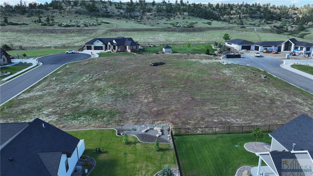 4216 Arrowwood Drive Property Photo 9