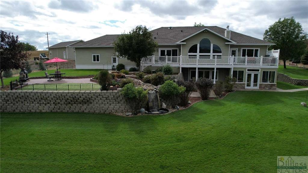 406 Country Club Road Property Photo 2