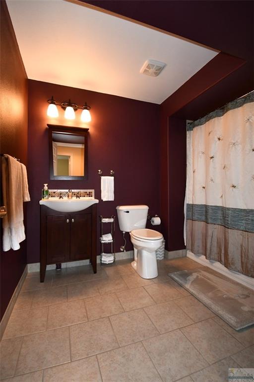 406 Country Club Road Property Photo 29