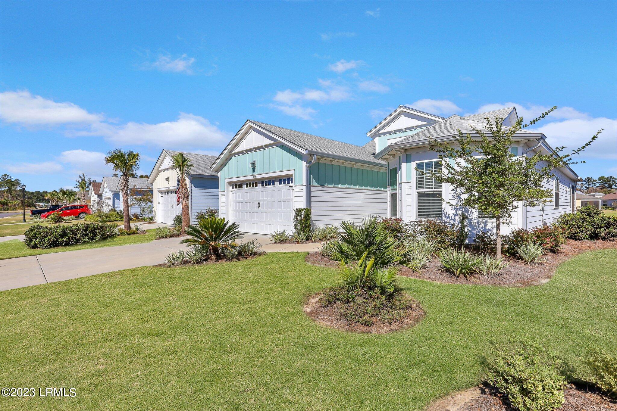 695 Tiki Terrace Property Photo
