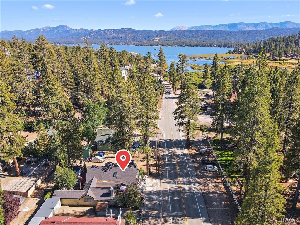 39226 North Shore Drive Property Photo 4