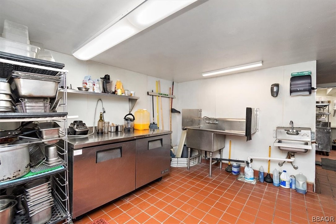 39226 North Shore Drive Property Photo 26