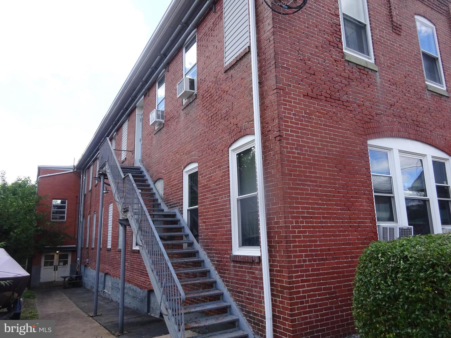 3146 Marion St Property Photo 53