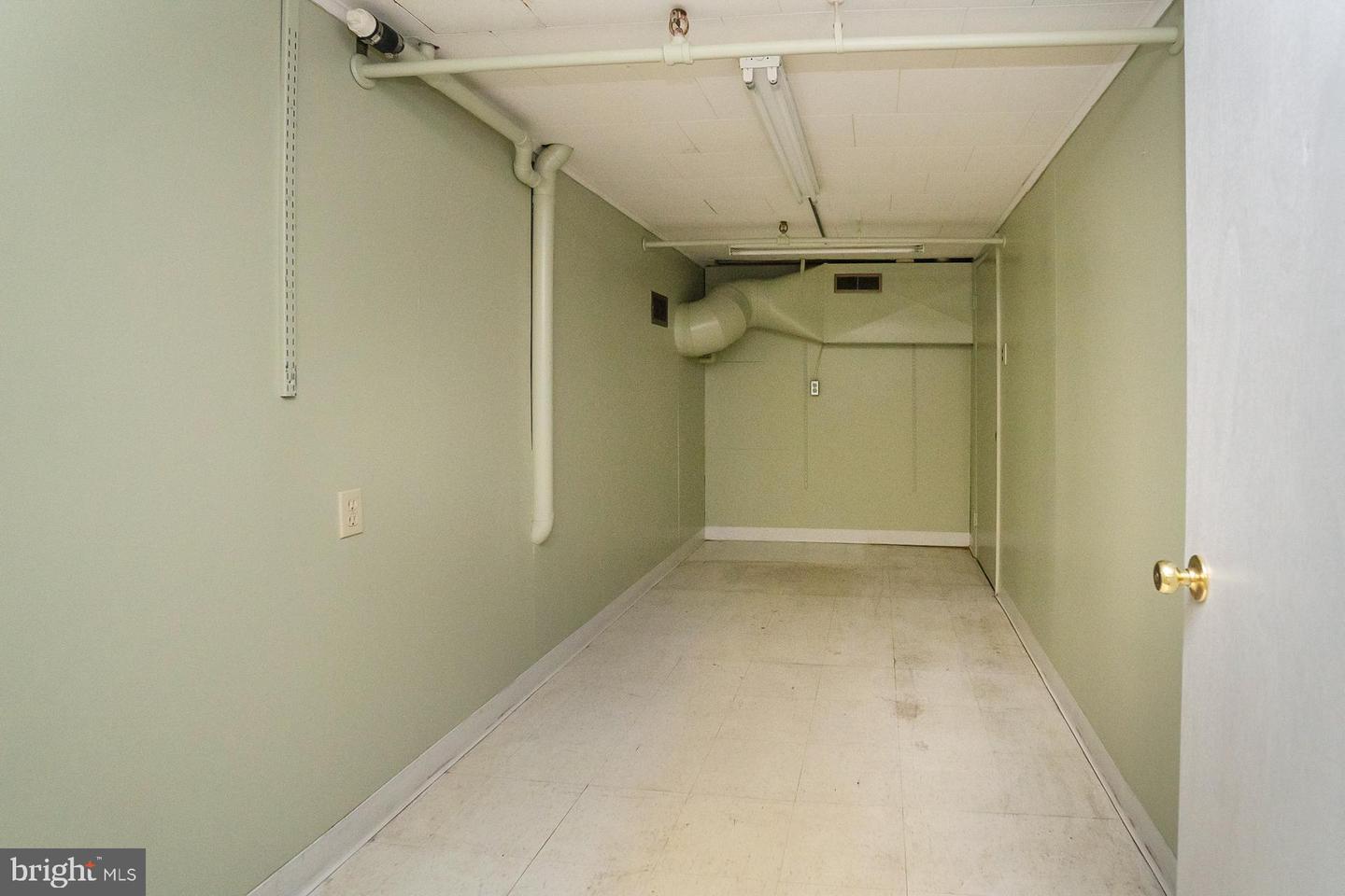270 Delaware Ave Property Photo 15