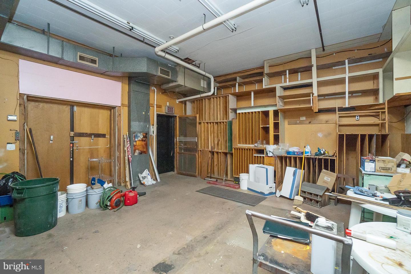 270 Delaware Ave Property Photo 18
