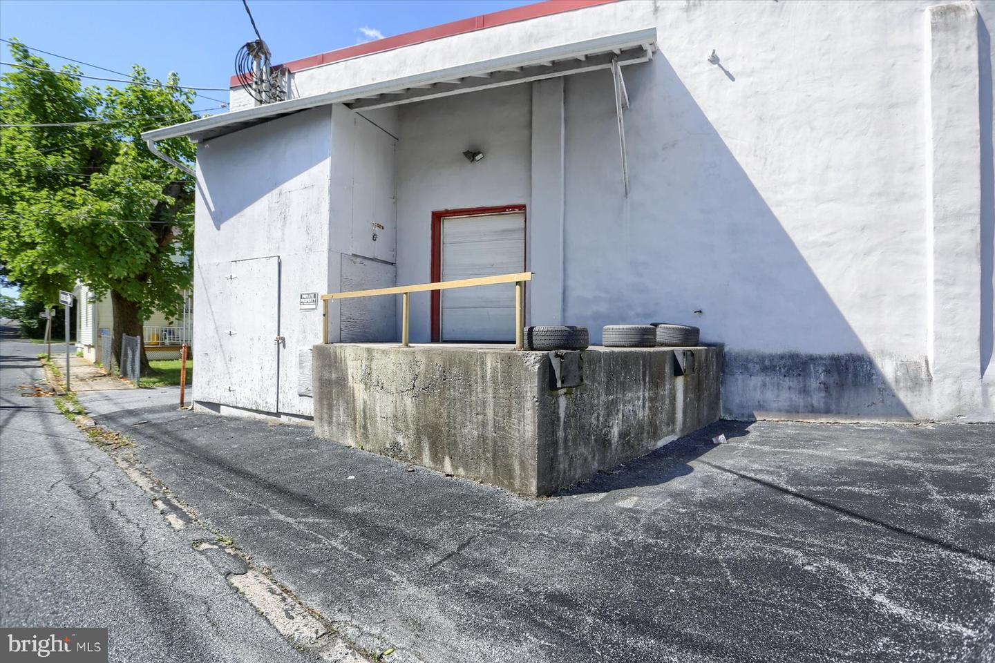 2921 Walnut St Property Photo 10
