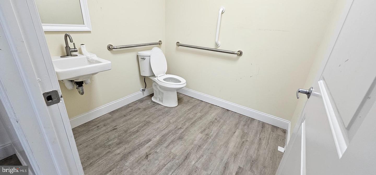 5007 Germantown Ave Property Photo 15