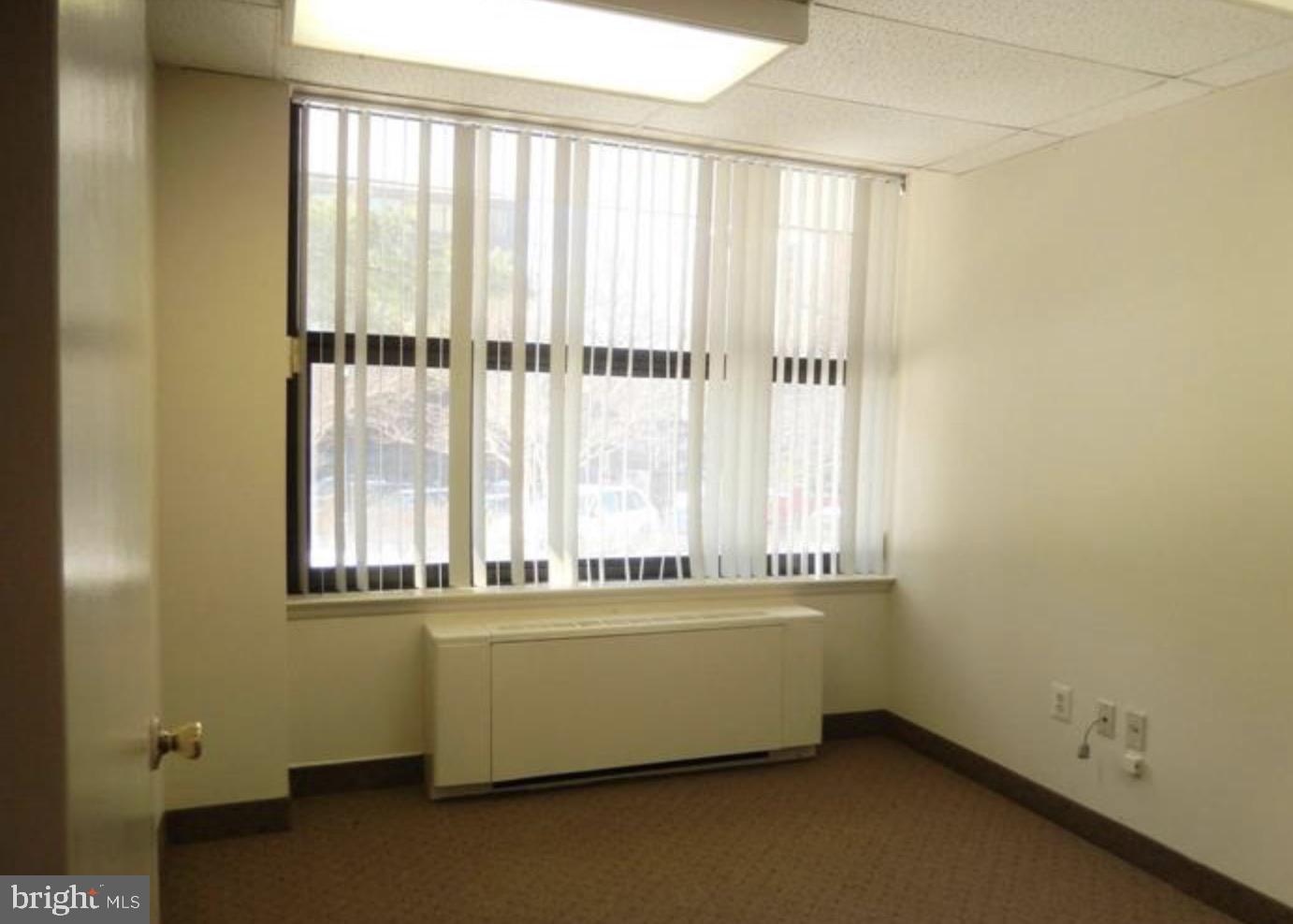 801 N Pitt St #117 Property Photo 11