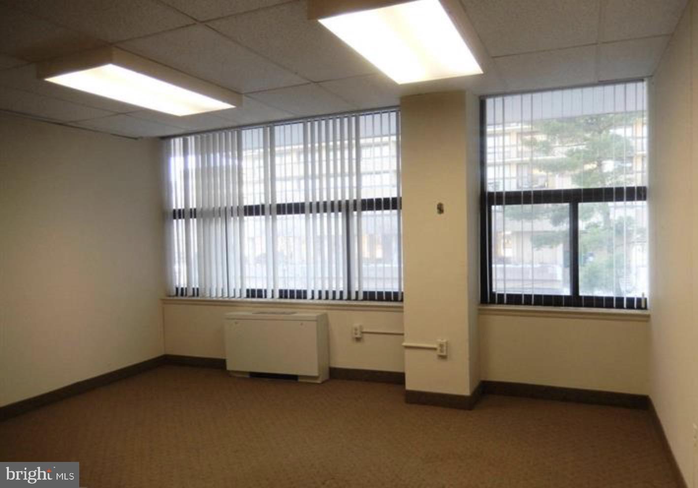801 N Pitt St #117 Property Photo 12