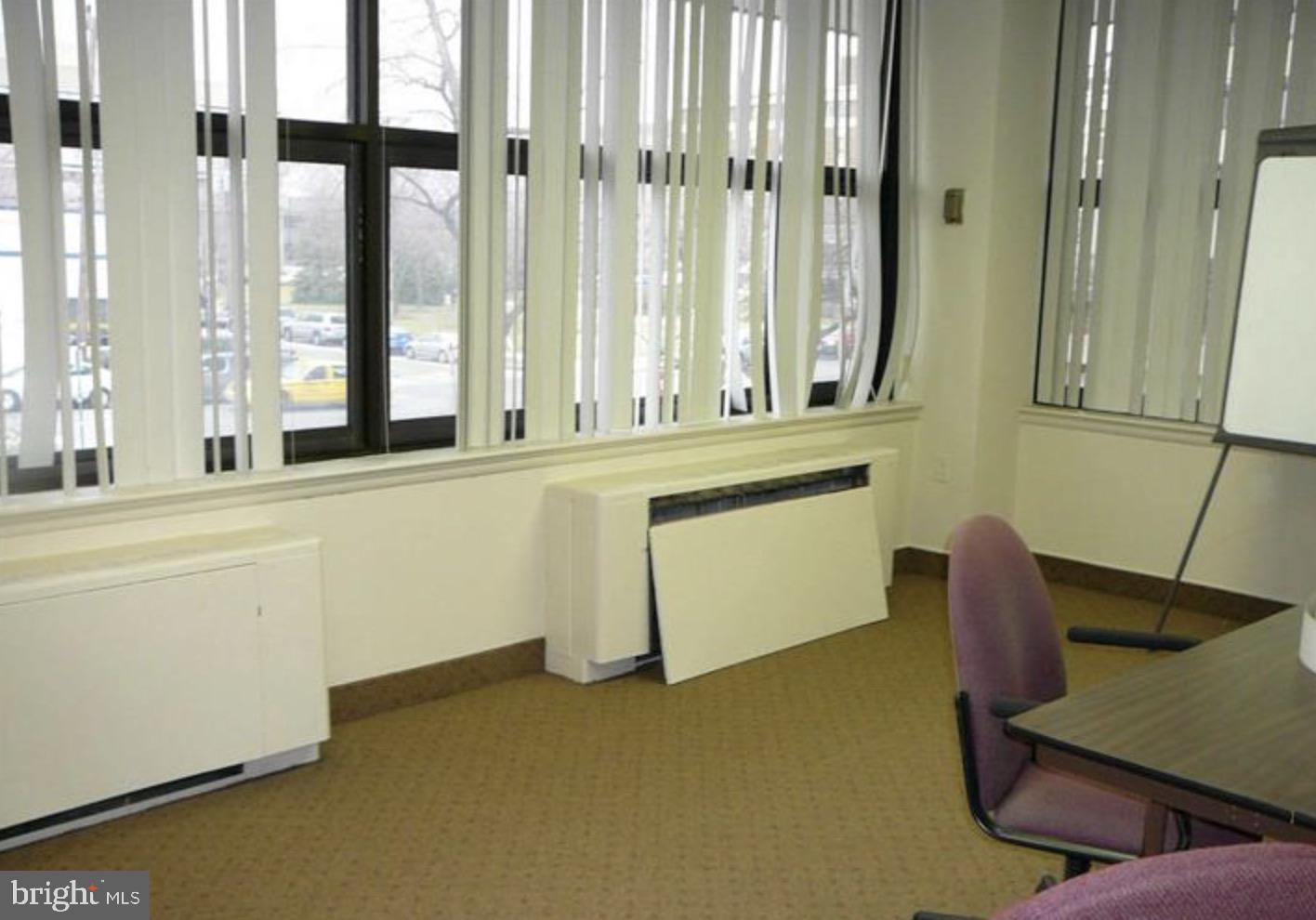 801 N Pitt St #117 Property Photo 14