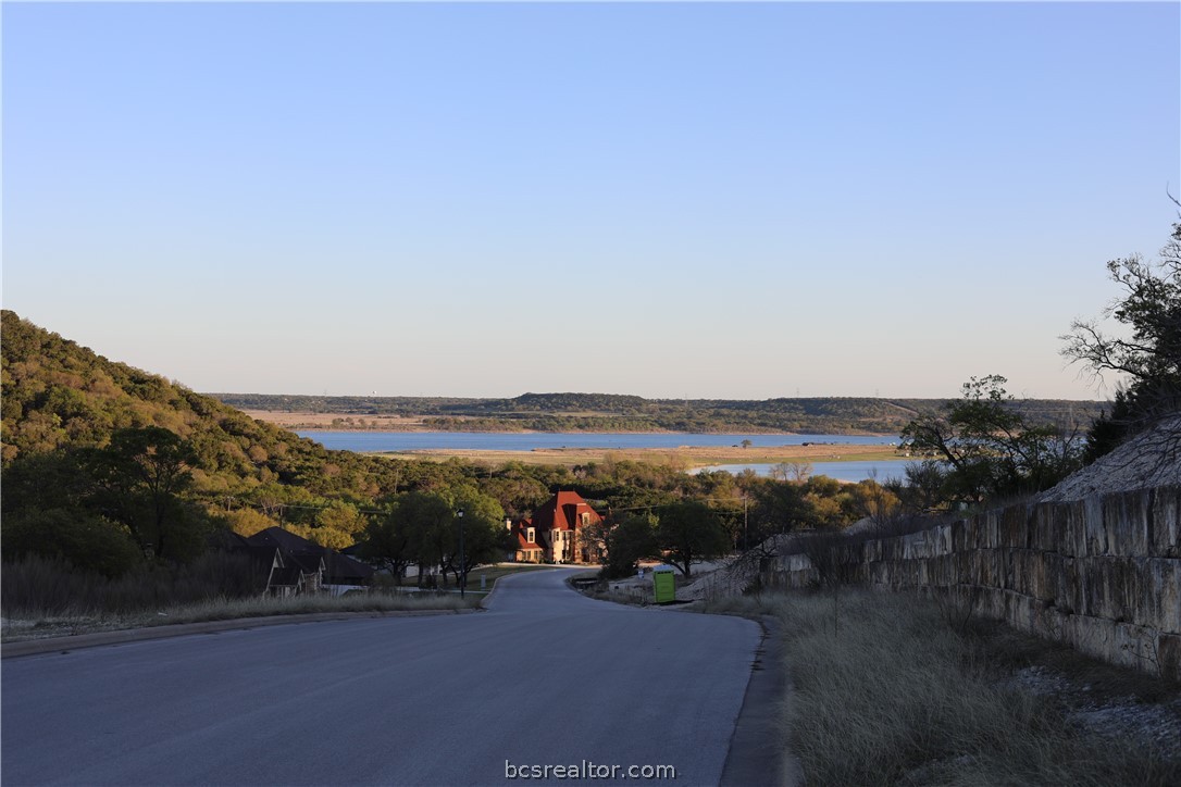 3517 Shoreline Property Photo 3