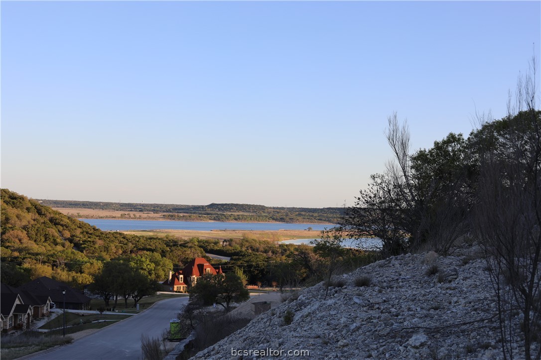 3517 Shoreline Property Photo 4