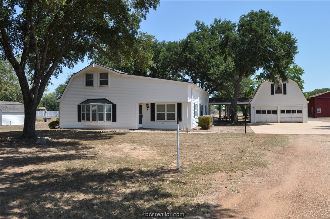 1713 Woody Lane Property Photo 7