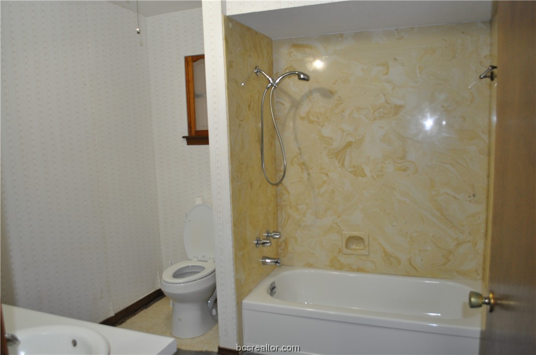 1713 Woody Lane Property Photo 32