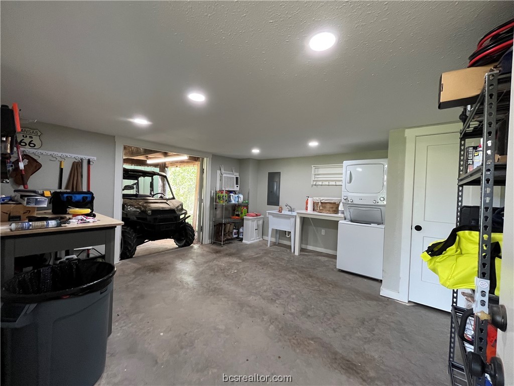 2401 Brazos River Lane Property Photo 17