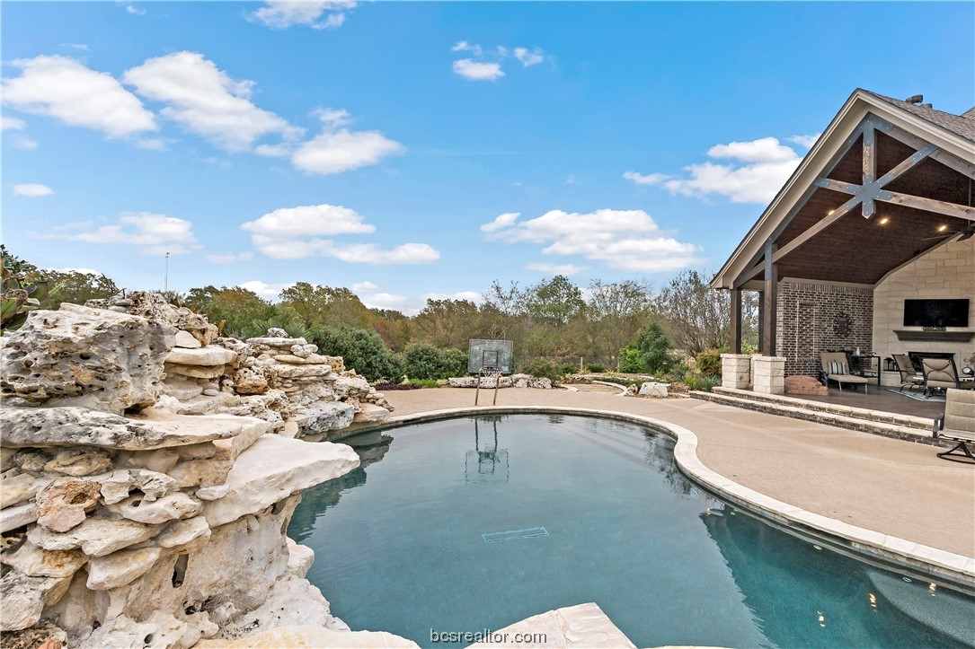 5009 Trumpeter Swan Drive Property Photo 45