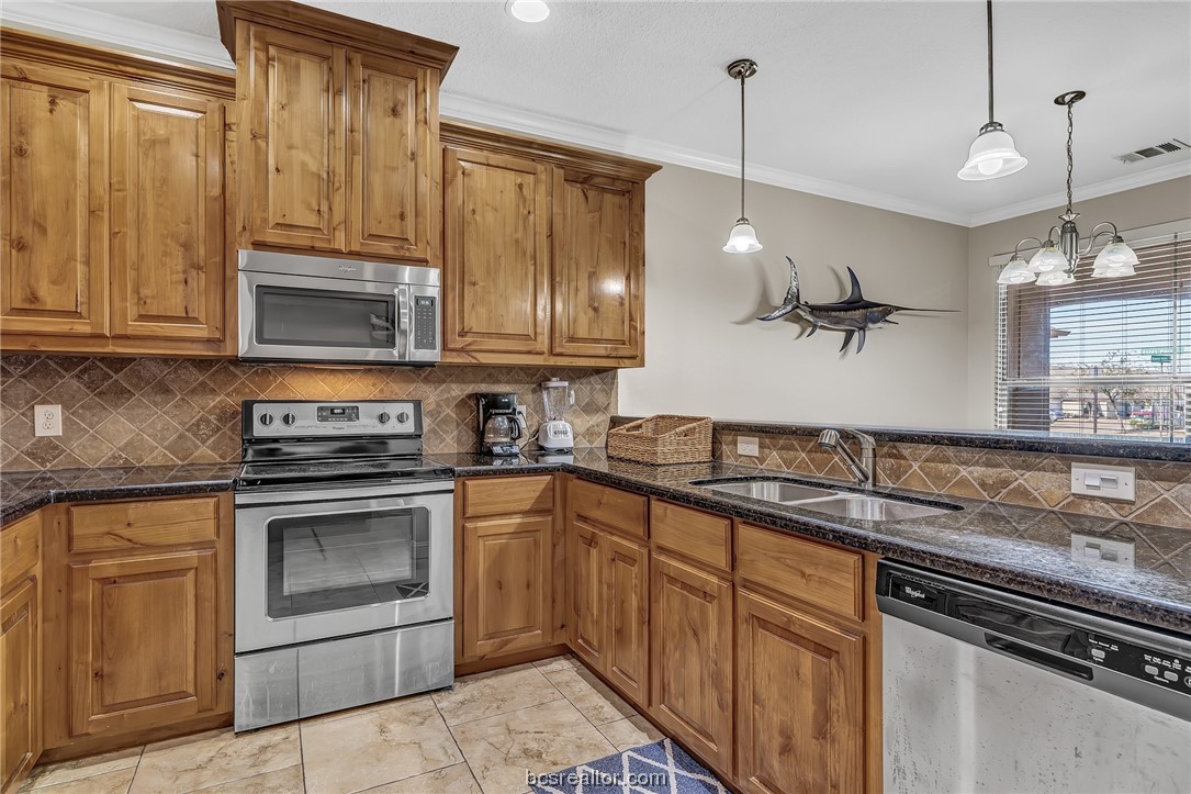 3802 Estes Park Property Photo 6