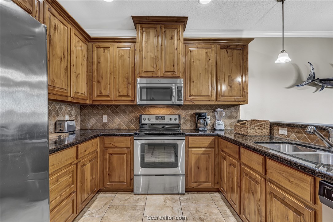 3802 Estes Park Property Photo 7