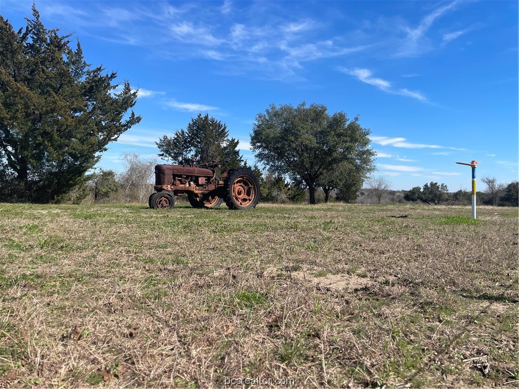 10024 Oil Field Property Photo