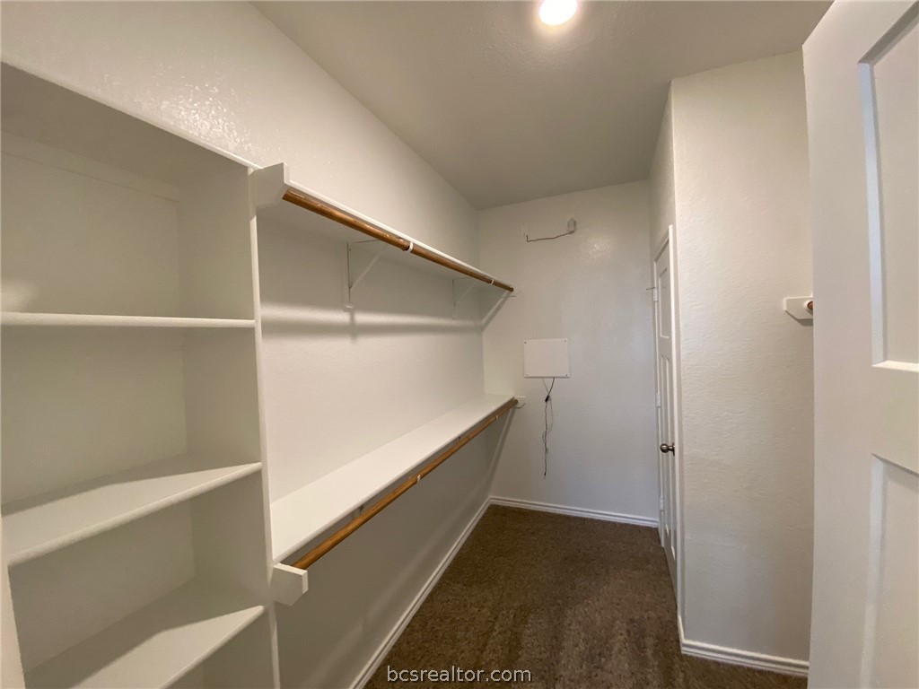 813 Mineral Wells Property Photo 8