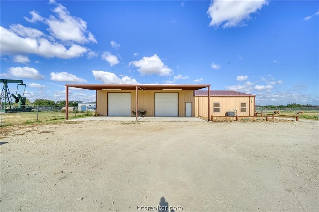 3813 Endeavor Property Photo 22