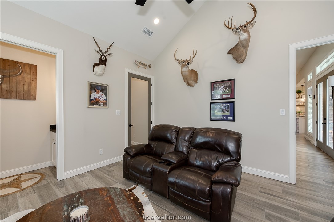 5444 Legend Oaks Court Property Photo 19