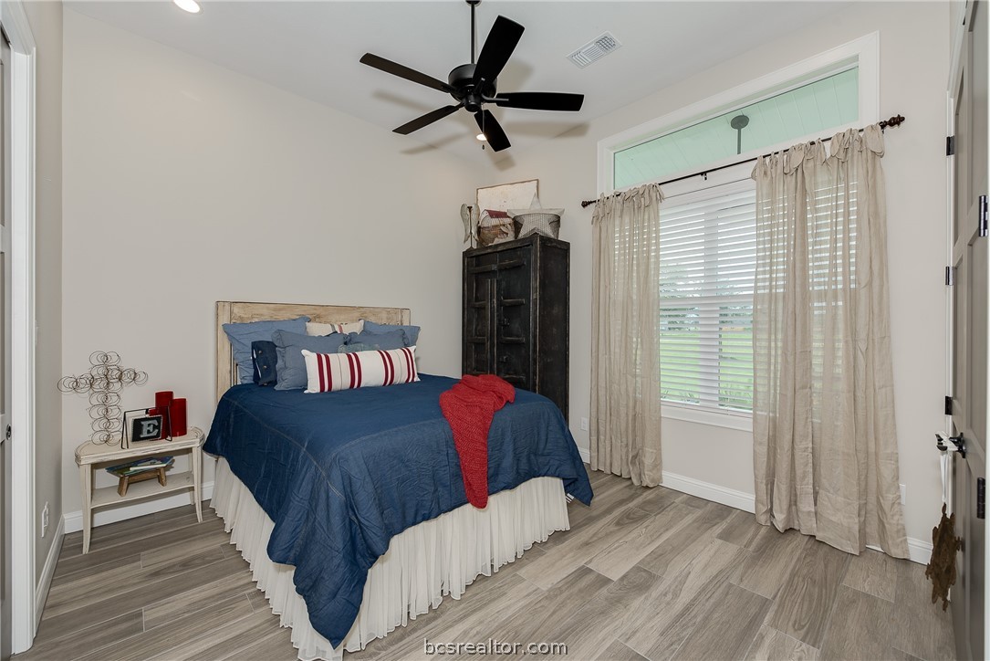 5444 Legend Oaks Court Property Photo 21