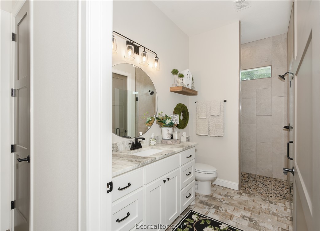 5444 Legend Oaks Court Property Photo 22