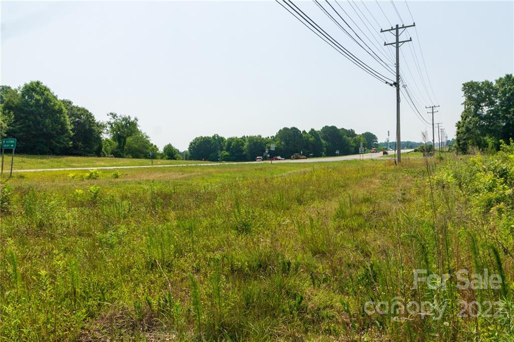 103 Stony Point Road Property Photo 5