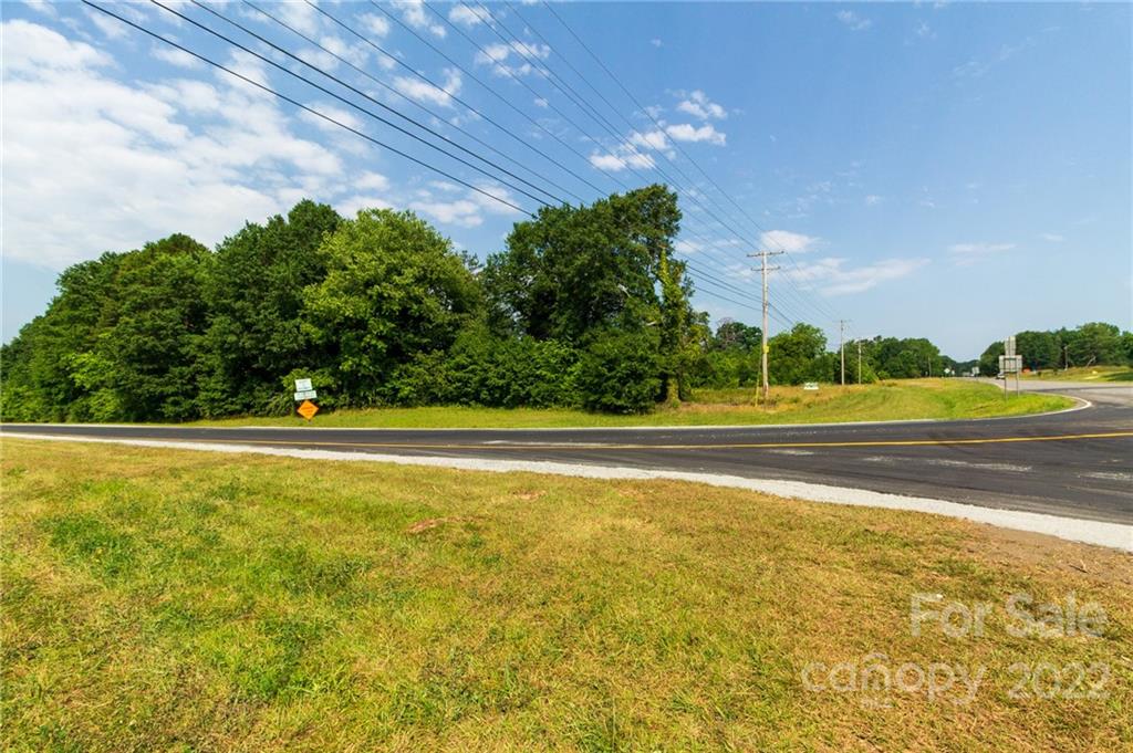 103 Stony Point Road Property Photo 6