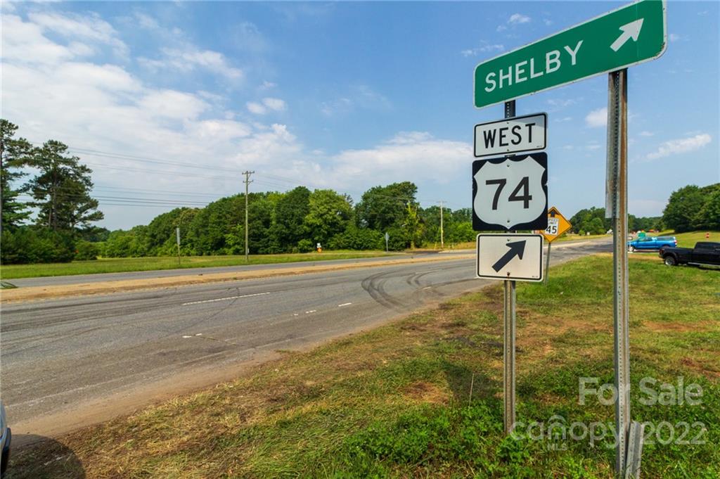 103 Stony Point Road Property Photo 10