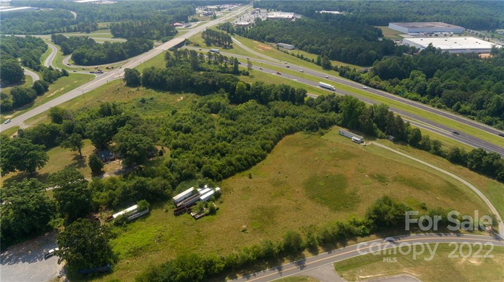 2207 David Baptist Church Road Property Photo 2