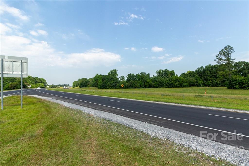 2207 David Baptist Church Road Property Photo 4