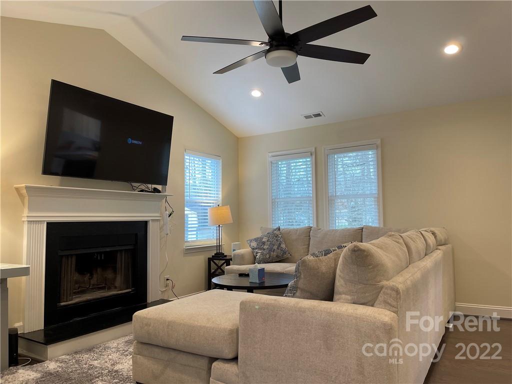 7315 Heronwood Lane Property Photo 12
