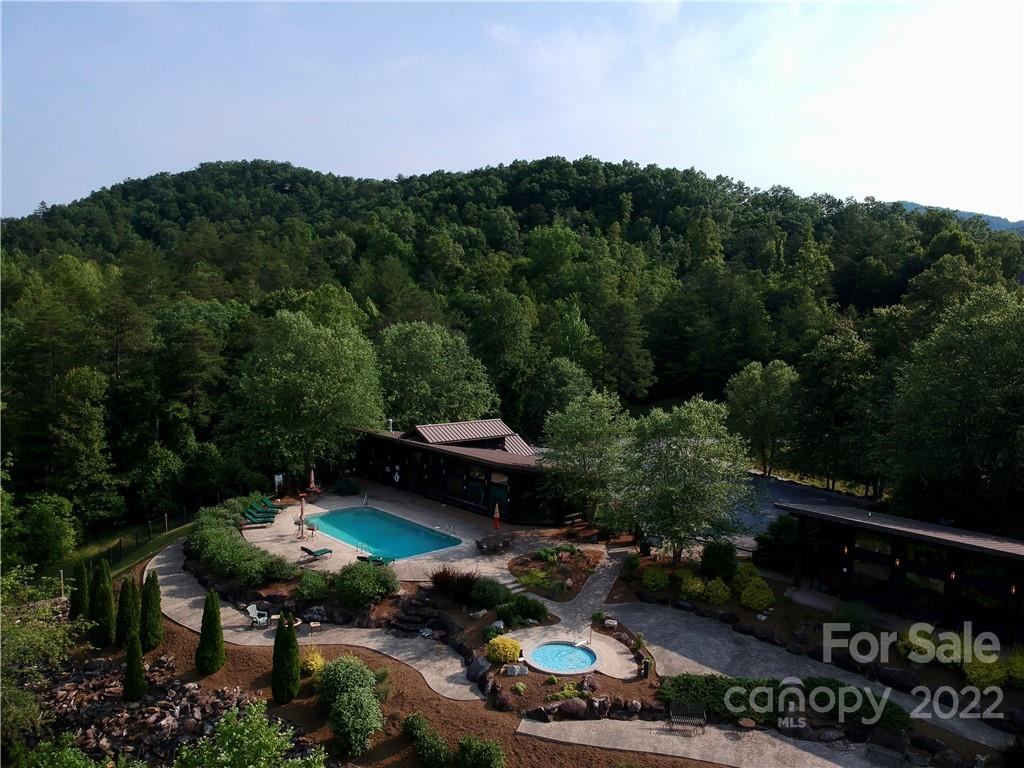 921 Wild River Run 33 Property Photo 5