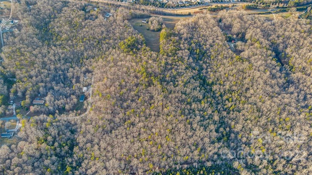 9504 Van Wyck Road Property Photo 8