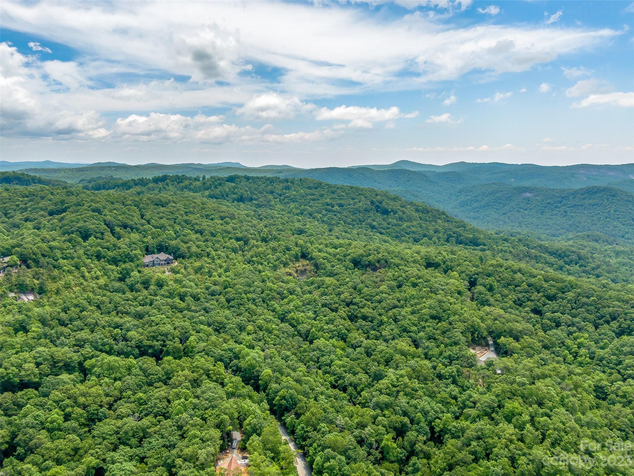 999 Big Hill Road Property Photo 4