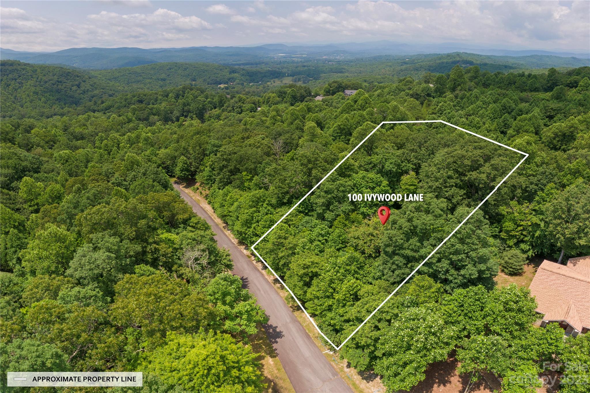 100 Ivywood Lane Property Photo