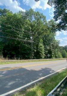 E Nc 150 Highway Property Photo