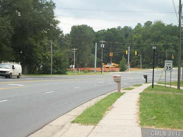 904 W Main Street Property Photo 2