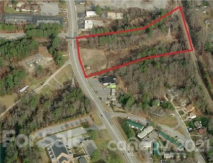99999 Hendersonville Road Property Photo