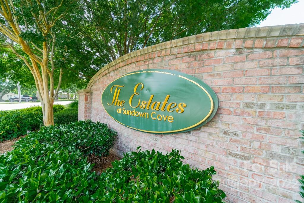 227 Corona Circle 19 Property Photo 8
