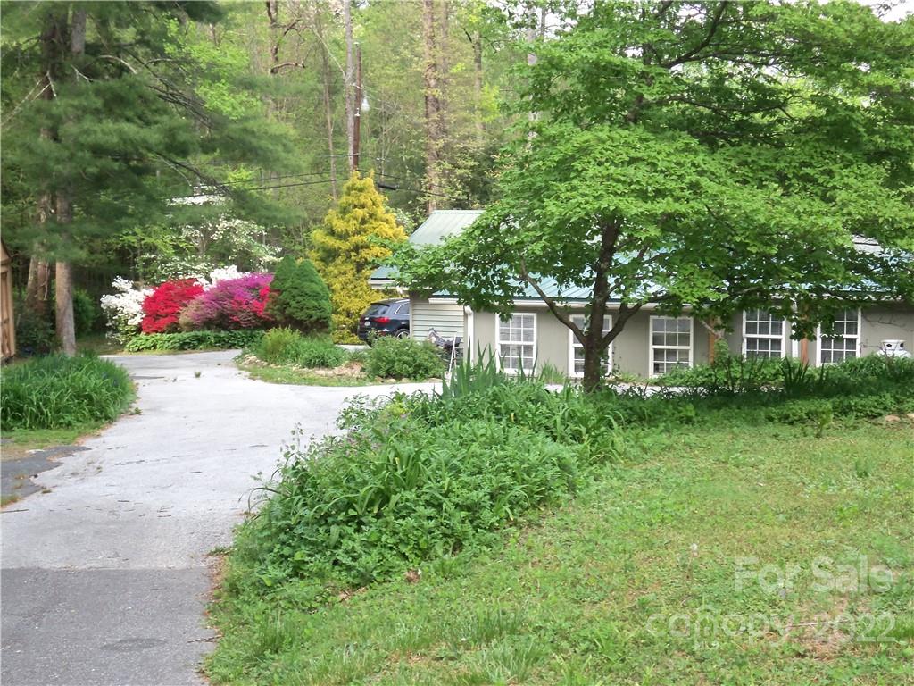 675 Harris Street Property Photo