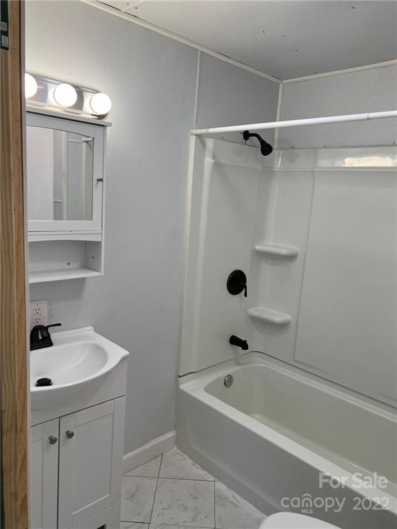 450 Davis Street Property Photo 10