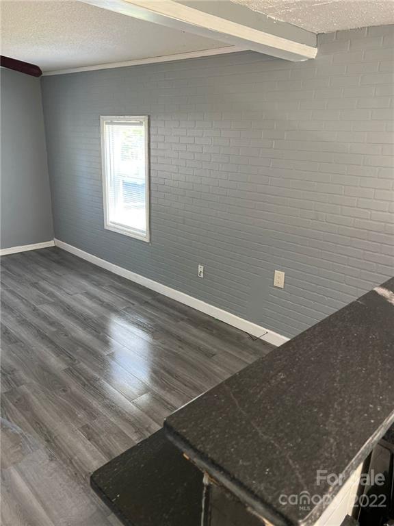 450 Davis Street Property Photo 17