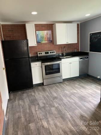 450 Davis Street Property Photo 27