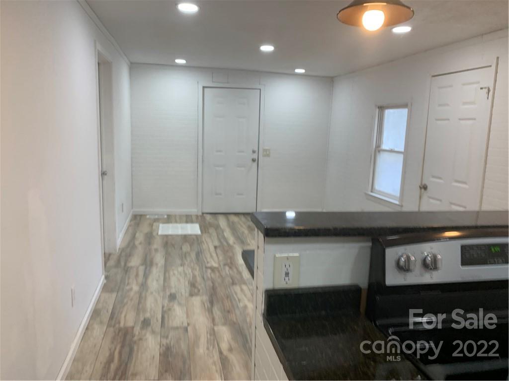450 Davis Street Property Photo 39