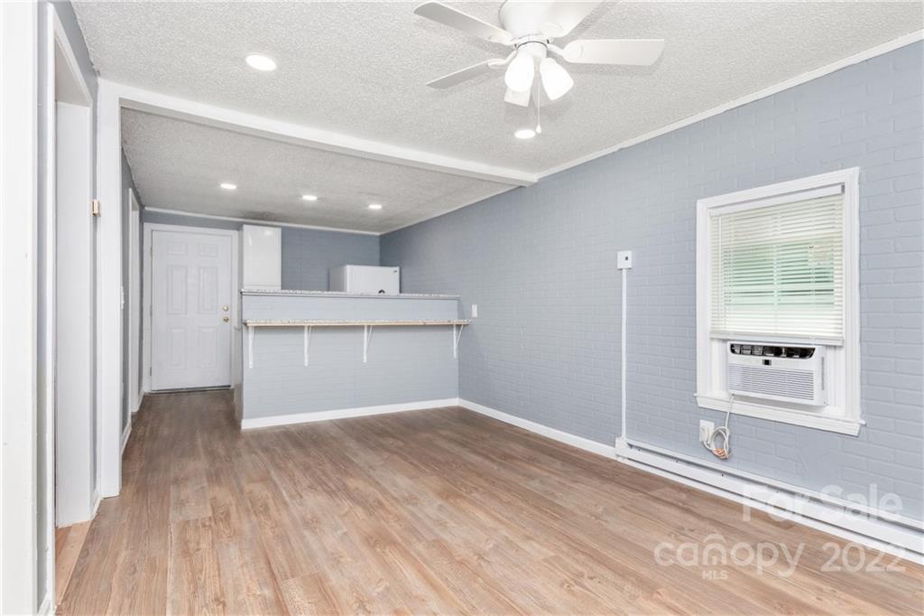 450 Davis Street Property Photo 44