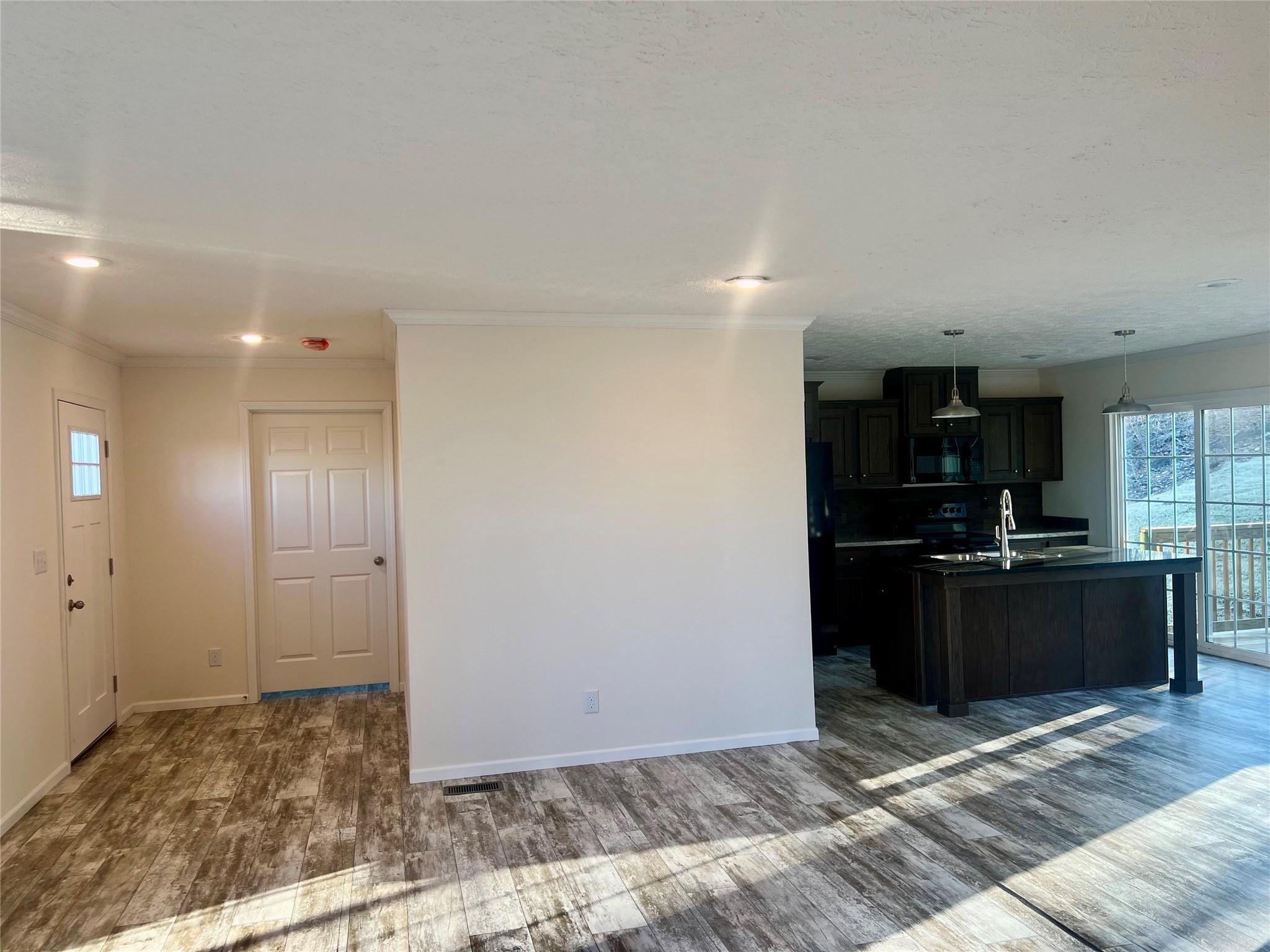 5748 Dalmatian Street Property Photo 4